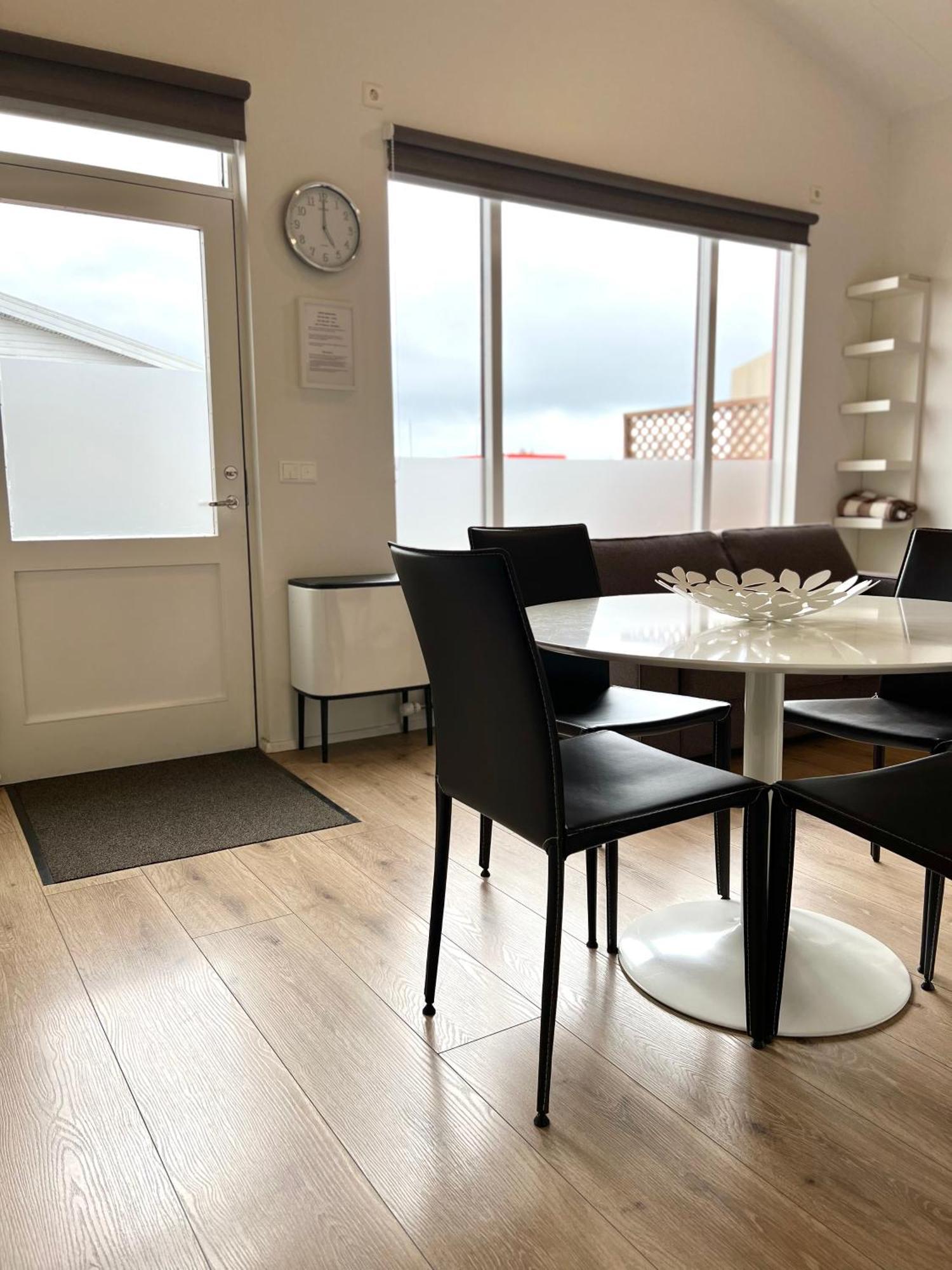 Lonith Apartments Хофн Экстерьер фото