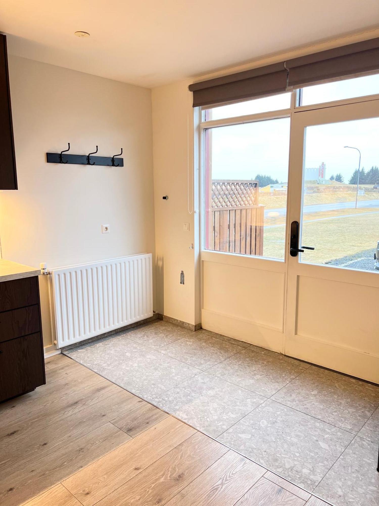Lonith Apartments Хофн Экстерьер фото