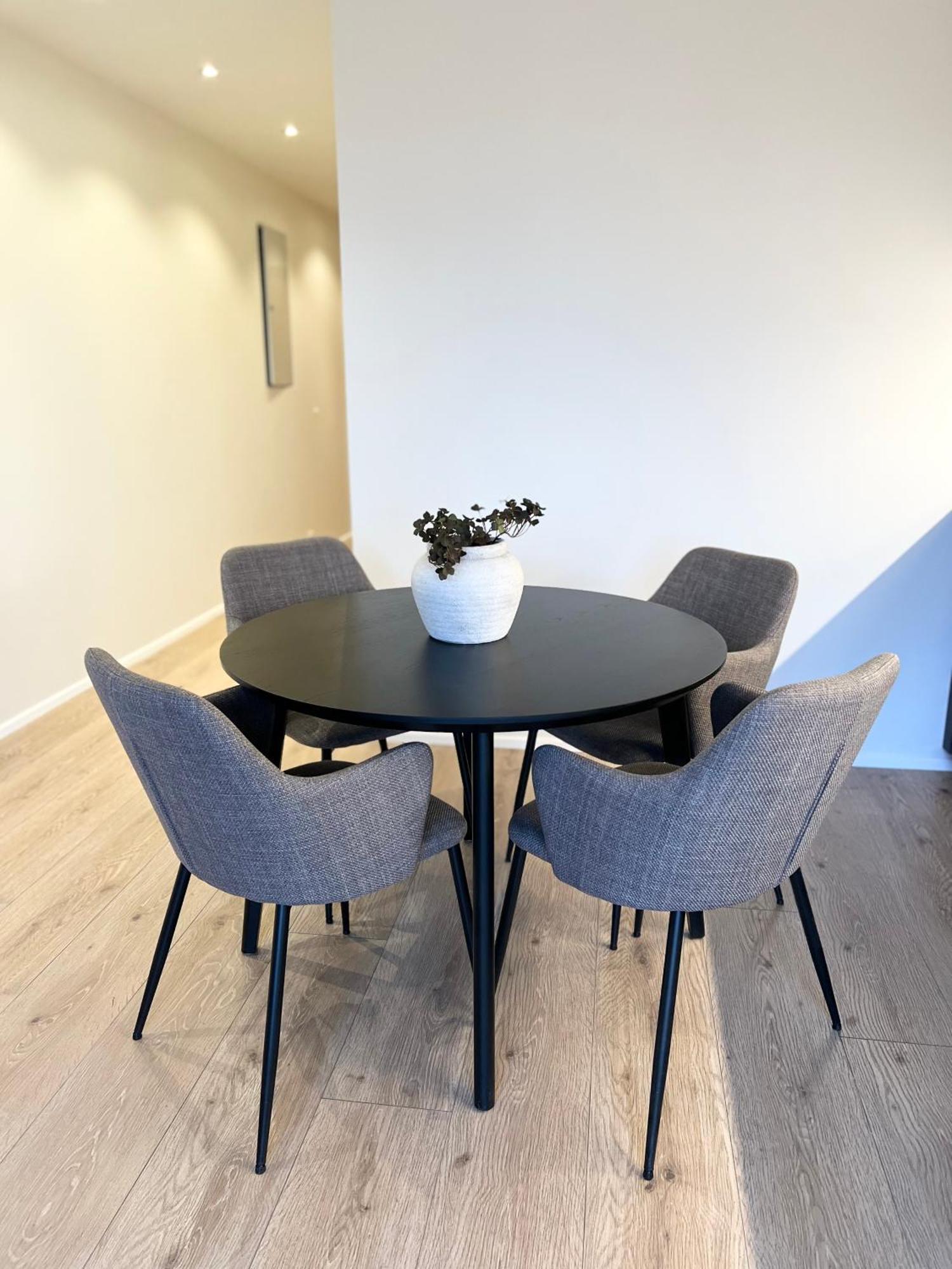 Lonith Apartments Хофн Экстерьер фото